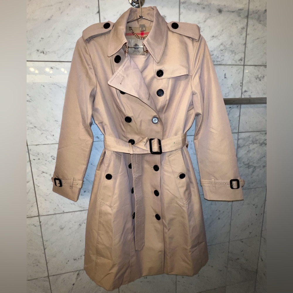 Burberry TrenchCoat
